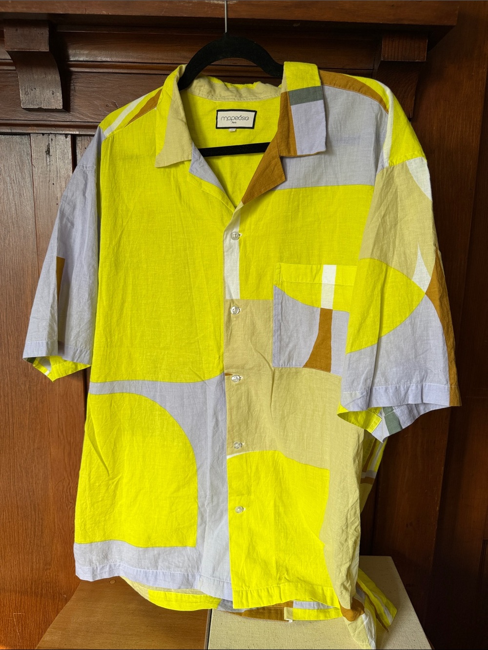Mapoésie French Short-Sleeve Button-Down Shirt in Yellow and Beige Colorblock